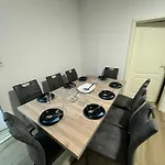 شقة Big House I 15 Beds I 8 Sleeping I Parking باد اوينهاوسن