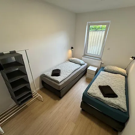 Apartment Big House I 15 Beds I 8 Sleeping I Parking *